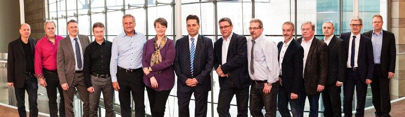 Gruppenfoto_Pano_3